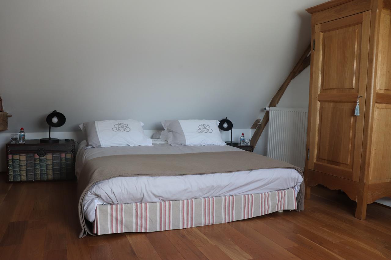 Bed and Breakfast La Tale Chahaignes Екстер'єр фото